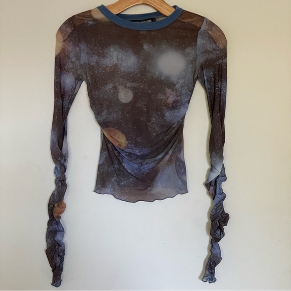Urban Outfitters Galaxy Top - Picture 4 of 8
